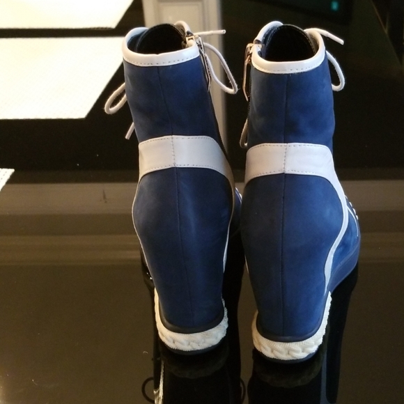 GLOSSI ANKLE HIGH SNEAKER - Picture 3 of 3